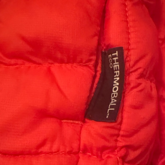 The North Face Kids Red Puffer Jacket - Picture 5 of 5